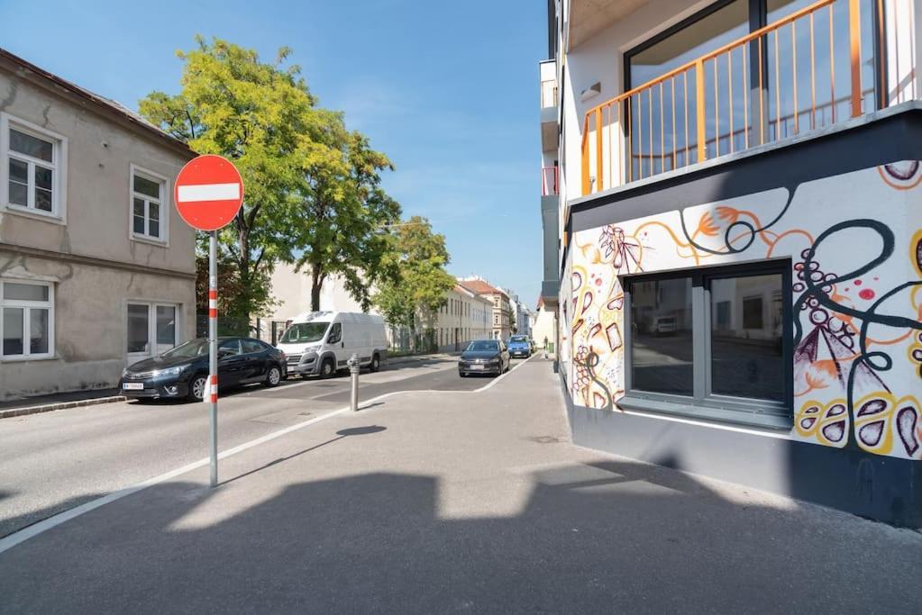 Апартаменты Neu Und Hell In Zentraler Ruhelage Mit Parkplatz Вена Экстерьер фото
