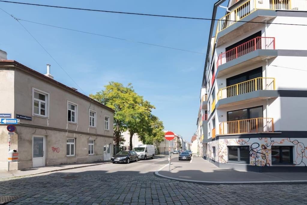 Апартаменты Neu Und Hell In Zentraler Ruhelage Mit Parkplatz Вена Экстерьер фото