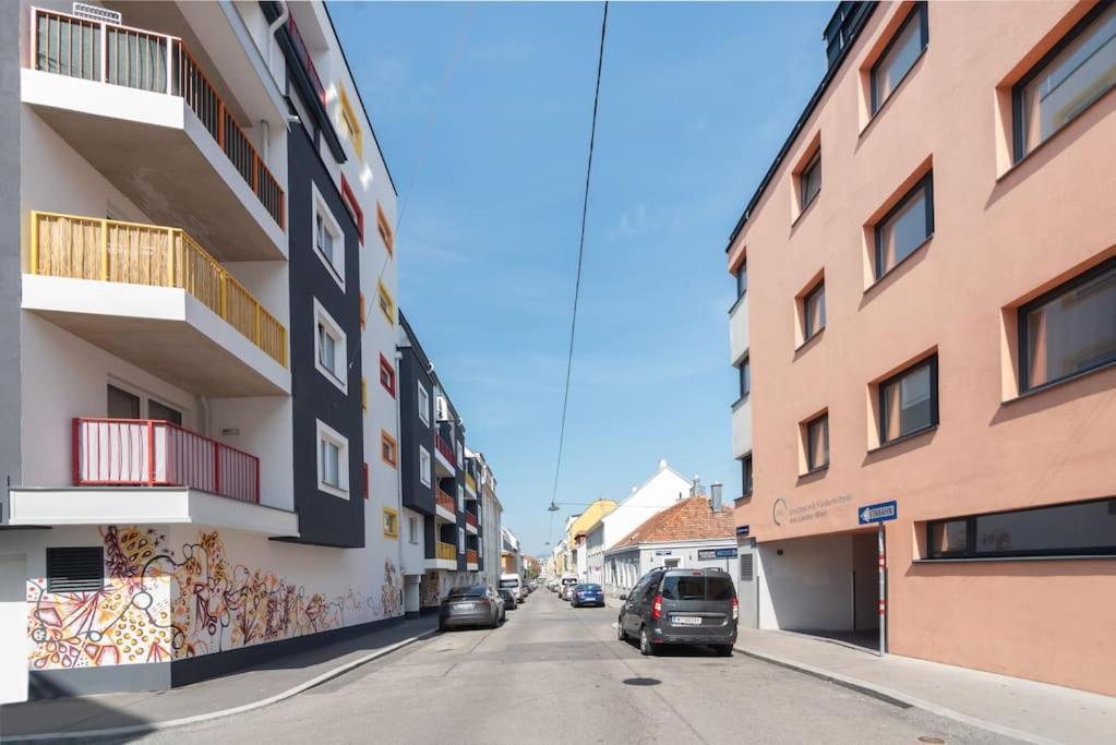 Апартаменты Neu Und Hell In Zentraler Ruhelage Mit Parkplatz Вена Экстерьер фото