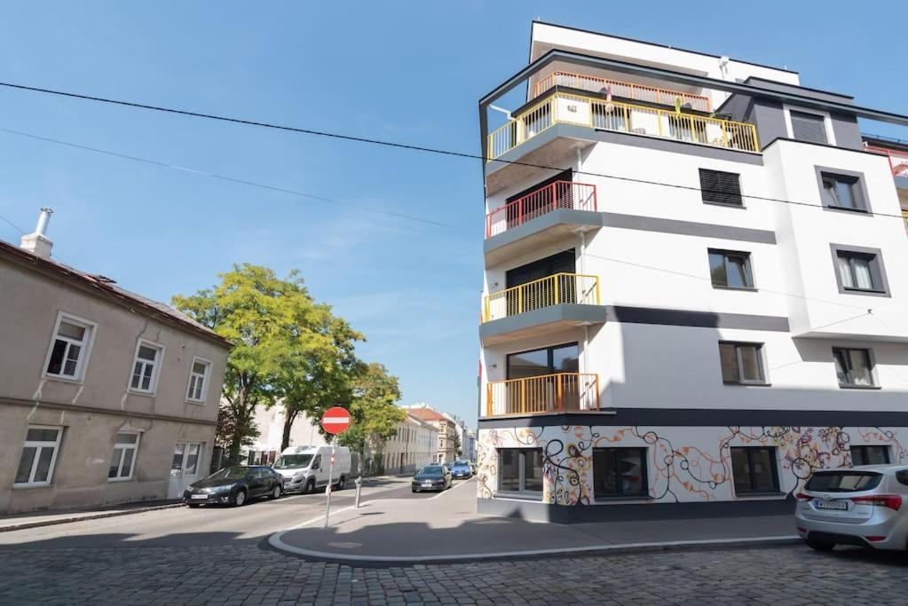 Апартаменты Neu Und Hell In Zentraler Ruhelage Mit Parkplatz Вена Экстерьер фото