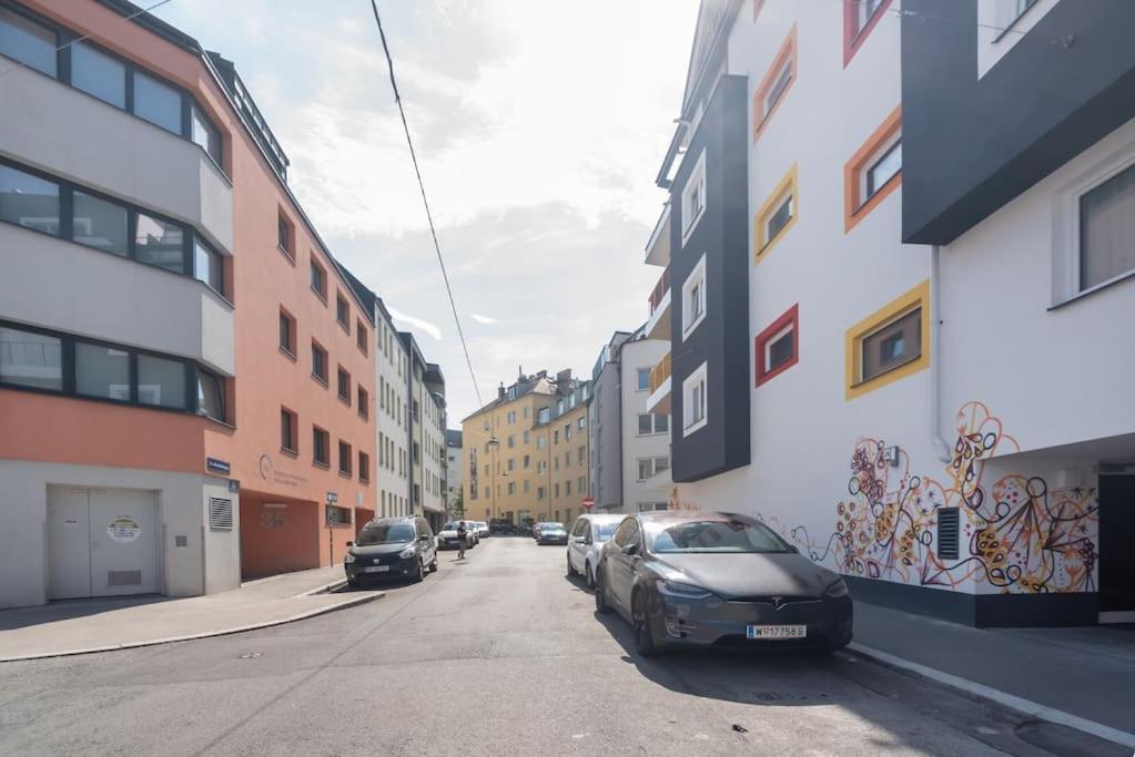 Апартаменты Neu Und Hell In Zentraler Ruhelage Mit Parkplatz Вена Экстерьер фото